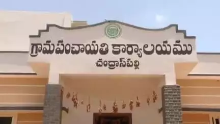మహబూబ్ నగర్ అర్బన్: చంద్రస్పల్లి గ్రామంలో భూభారత్ కార్యక్రమంలో పాల్గొన్న జిల్లా కలెక్టర్ విజయేంద్రియ బోయ
