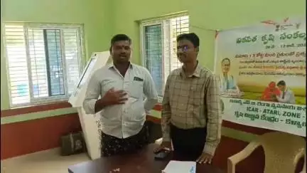 రాయదుర్గం: వ్యవసాయ శాస్త్రవేత్తల సూచనలతో అధిక దిగుబడితో పంటలు పండిస్తున్నానని తెలిపిన గొడిశలపల్లి గ్రామ రైతు