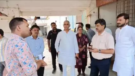 मैहर: CMHO ने सिविल अस्पताल मैहर में व्यवस्थाओं का जायजा लिया और विधायक श्रीकांत चतुर्वेदी से मुलाकात की