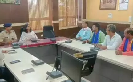 ग्वालियर गिर्द: कलेक्टर और एसएसपी ने ग्वालियर कलेक्ट्रेट में भीम आर्मी के पदाधिकारियों के साथ की चर्चा
