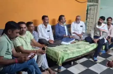 गाडरवारा: ग्राम पंचायत बनवारी में मुख्यमंत्री के आगमन को लेकर बैठक संपन्न, सभी ने एकजुट होकर सहयोग करने की बात कही