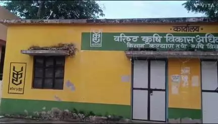 महिदपुर: जगोटी में विकसित कृषि संकल्प यात्रा के तहत किसानों की ग्राम सभा का आयोजन
