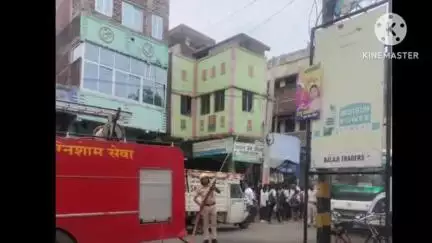 हिलसा: सिनेमा मोड पर बिजली पोल के कनेक्शन बॉक्स में लगी आग, दमकल कर्मियों ने आग पर पाया काबू