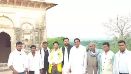 त्योंथर: 9 जून को बिरसा मुंडा शहादत दिवस पर त्यौंथर के कोल गढ़ी में प्रदेश स्तरीय कार्यक्रम आयोजित होगा, बैठक संपन्न