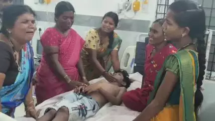 దొరపల్లి గ్రామంలో కారులో ఆడుకుంటూ ఊపిరాడక చనిపోయిన బాలుడు