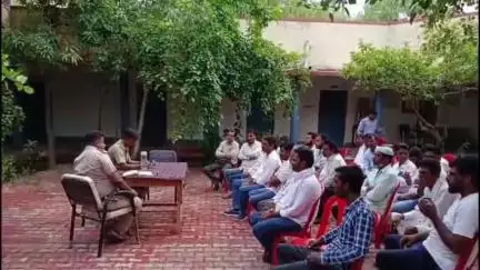 गंगधार: गंगधार थाना परिसर में आगामी त्योहारों को लेकर आयोजित हुई सीएलजी बैठक