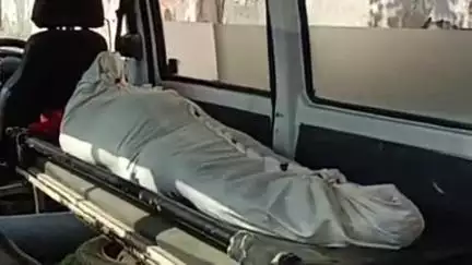 फतेहपुर: खागा के मुक्तिरामपुर के समीप ट्रक की चपेट में आकर किशोरी की हुई मौत, परिजनों का रहा बुरा हाल, पुलिस ने कराया पोस्टमार्टम