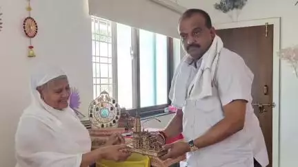 जहाज़पुर: जहाजपुर स्वस्ति धाम चोरी प्रकरण के खुलासे में योगदान पर विधायक शत्रुघ्न गौतम का हुआ सम्मान