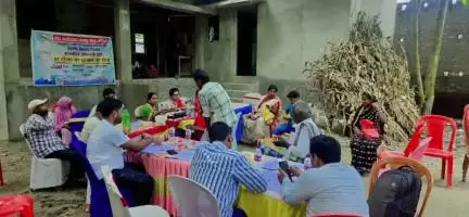 कोचाधामन: काशीबारी वार्ड संख्या-5 में 'सरकार आपके द्वार' कार्यक्रम के तहत विशेष विकास शिविर का आयोजन