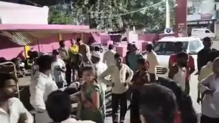 मिश्रिख: जिला अस्पताल में दलालों का मकड़जाल, मिलीभगत से मरीजों की जान से खिलवाड़, वीडियो हुआ वायरल