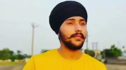 ਖੰਨਾ: ਪਿੰਡ ਬੁਆਣੀ ਵਿਚ ਸਾਬਕਾ ਫ਼ੌਜੀ ਨੇ ਆਪਣੇ ਪੁੱਤਰ ਅਤੇ ਪਤਨੀ ਦੇ ਮਾਰੀਆਂ ਗੋਲ਼ੀਆਂ ਪੁੱਤਰ ਦੀ ਮੌਤ ਪਤਨੀ ਗੰਭੀਰ ਜ਼ਖ਼ਮੀ ਫ਼ੌਜੀ ਫ਼ਰਾਰ