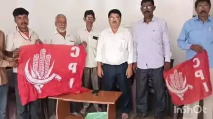 मांडू: कुजू में भारतीय कम्युनिस्ट पार्टी द्वारा पूर्व विधायक वास्ता सोरेन के निधन पर श्रद्धांजलि सभा का आयोजन
