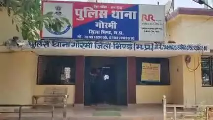 गोरमी: मेहदोली बंम्बा के पास पुलिस ने एक आरोपी को अवैध हथियार के साथ किया गिरफ्तार