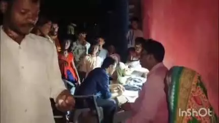 हेरहंज: हेरहंज बाजार में फाइलेरिया जांच के लिए रक्त नमूना संग्रह किया गया, सैकड़ों ग्रामीण उपस्थित रहे