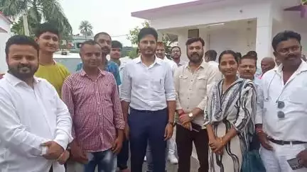 मधुबनी: पत्रकारों और समाजसेवियों ने डीएम अरविंद कुमार वर्मा को दी भव्य विदाई