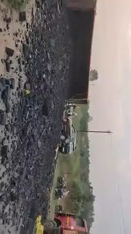 shrivtastav mod aur rungta mod ke bich 1 koyela se bhari vahan palti