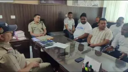 डोईवाला: डोईवाला कोतवाली में मुस्लिम समाज के लोगों के साथ बैठक की गई