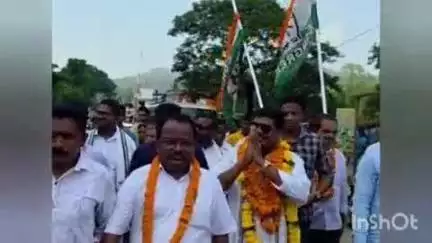 ମାଲକାନଗିରି: ରାଜ୍ୟକଂଗ୍ରେସର ସାଧାରଣ ସମ୍ପାଦକ ହେବାପରେ ଆଜିଗୋବିନ୍ଦପାଲ୍ଲୀରୁ ବିଶାଳରାଲି ଯୋଗେ ଚିତ୍ରକୋଣ୍ଡା ବିଧାୟକଙ୍କୁସ୍ୱାଗତ ଜଣାଇଲା ଜିଲ୍ଲାକଂଗ୍ରେସ