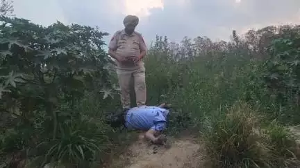 ਖੰਨਾ: ਦੋਰਾਹਾ ਵਿਖੇ ਰਾਮਗੜੀਆ ਭਵਨ ਨੇੜੇ ਝਾੜੀਆਂ ਚੋਂ ਇੱਕ ਸਿਕਿਉਰਟੀ ਗਾਰਡ ਦੀ ਲਾਸ਼ ਭੇਦ ਭਰੇ ਹਾਲਾਤਾਂ ਦੇ ਵਿੱਚ ਮਿਲੀ