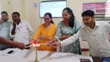 सिमरी बख्तियारपुर: सलखुआ प्रखंड सह अंचल कार्यालय में बीएलओ के प्रशिक्षण के लिए दो दिवसीय शिविर का आयोजन