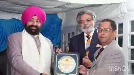 नैनीताल: राज्यपाल लेफ्टिनेंट जनरल गुरमीत सिंह (से नि) ने शेरवुड कॉलेज के 156वें स्थापना दिवस समारोह में मुख्य अतिथि के रूप में भाग लिया