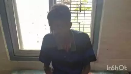 বর্ধমান ১: বর্ধমান রেলওয়ে স্টেশনের ৬নং প্লাটফর্মে ট্রেনথেকে পড়ে গিয়ে গুরুতর জখম এক ব্যক্তিকে চিকিৎসার জন্য নিয়ে আসা হল bmchএ