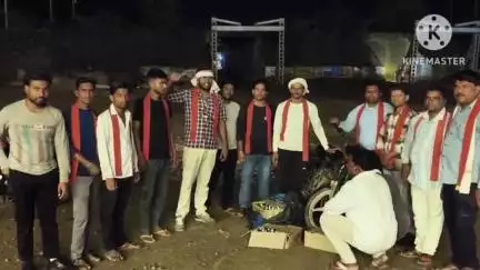 पथरिया: भगवती मानव कल्याण संगठन पथरिया के कार्यकर्ताओं ने वार्ड 7 में रात्रि में दो जगह से चार पेटी अवैध शराब पकड़ी