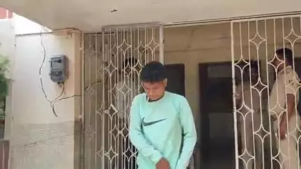 ମହୁଲପାଲି: ଅଯଥା ରେ ୧୦୮ କୁ ଫୋନ୍ କରିବା ମହାଙ୍ଗା ପଡ଼ିଲା, ଡଙ୍ଗାଯୋର୍ ରୁ ମଦ୍ୟପ ଯୁବକ କୁ ବୋହି ଆଣି ପୋଲିସ କୁ ଜିମା ଦେଲେ ଆମ୍ବୁଲାନ୍ସ କର୍ମଚାରୀ