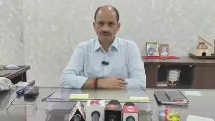 कन्नौज गंगा स्नान को लेकर खुद जिला अधिकारी ने स्वच्छता अभियान शुरू किया और लोगों को जागरुक कर साफ सफाई रखने का अपील किया