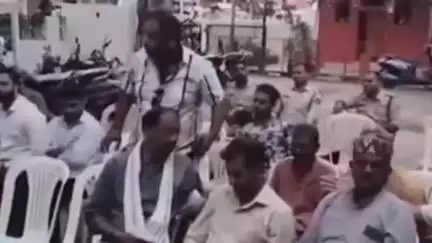 पवई: पवई थाना परिसर में शांति समिति की बैठक संपन्न हुई