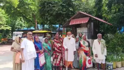घट्टिया: इन्दौर को भिक्षावृत्ति मुक्त बनाने में जिला प्रशासन के साथ अंकित ग्राम, सेवाधाम आश्रम का महत्वपूर्ण योगदान