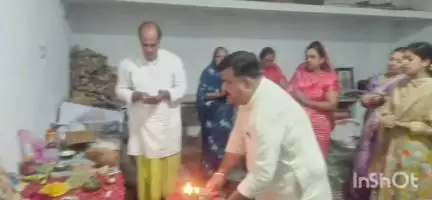 पेटलावद: पेटलावद में श्री सरस्वती नंदन स्वामी भजन आश्रम में अखंड कीर्तन का आयोजन, महाआरती व महाप्रसादी भी हुई