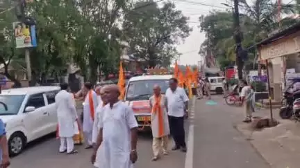 ଓରିଏଣ୍ଟ: ମାହେଶ୍ୱରୀ ସମାଜ ପକ୍ଷରୁ ମହେଶ ନବମୀ ଉତ୍ସବ ପାଳନ ଅବସରରେ ଝାରସୁଗୁଡାରେ ଏକ ଶୋଭାଯାତ୍ରା ଅନୁଷ୍ଠିତ