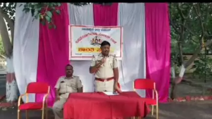 ಬಸವನ ಬಾಗೇವಾಡಿ: ಪ್ರತಿಯೊಬ್ಬರು ಭಾವಕ್ಯತೆಯಿಂದ ಹಬ್ಬ ಆಚರಿಸಬೇಕು: ಪಟ್ಟಣದಲ್ಲಿ ಪಿಐ ಗುರುಶಾಂತ ದಾಶ್ಯಾಳ