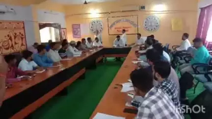 कर्माटांड /विद्यासागर: उपायुक्त ने कर्माटांड़ प्रखंड कार्यालय का किया औचक निरीक्षण, पुस्तकालय व स्कूलों में व्यवस्थाओं को भी जांचा