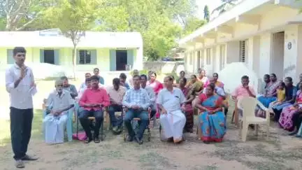 அரூர்: கோட்டப்பட்டி அரசு பள்ளியில் சிறப்பிடம் பிடித்த மாணவர்களுக்கு பள்ளி நிர்வாகம் சார்பில் பாராட்டு விழா