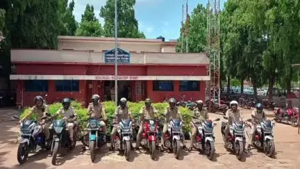 ಬಾದಾಮಿ: ಪಟ್ಟಣದಲ್ಲಿ ಘರ್ಜಿಸಿದ ಪೊಲೀಸರ ಚೀತಾ ಗಸ್ತು ವಾಹನಗಳು