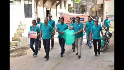 વડોદરા પશ્ચિમ: શહેરમાં વિશ્વ પર્યાવરણ દિવસ 2025 અંતર્ગત 'કચરે સે આઝાદી' દ્વારા પ્લાસ્ટિક પ્રદૂષણ સામે અનોખી પહેલ