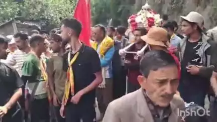 जुब्बल: देवता चालदा बोठा महासू अढाल अपनी यात्रा के दौरान पहुंचे मां हाटेश्वरी के दरबार, हजारों की संख्या में लोग रहे मौजूद