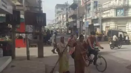 વિશ્વ પર્યાવરણ દિવસની ઉજવણીના ભાગરૂપે રાણાવાવ નગરપાલિકા દ્વારા મુખ્ય બજાર વિસ્તારમાં સાફ સફાઈ કરાઈ