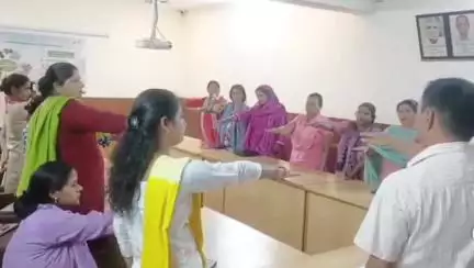 डोईवाला: पर्यावरण दिवस की पूर्व संध्या पर नगर पालिका परिषद डोईवाला में कार्यक्रम का आयोजन