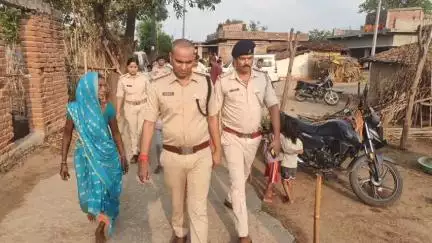 फतेहपुर: गुरपा थाना क्षेत्र में पेड़ से बांधकर मारपीट करने के मामले में डीएसपी के नेतृत्व में तीन महिला आरोपी गिरफ्तार
