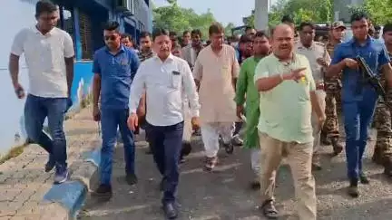 সিউড়ি ১: সিউড়ি সদর হাসপাতালে ভেতরের রাস্তা বেহাল অবস্থা, খুব তাড়াতাড়ি ঠিক করা হবে বলেন জেলা পরিষদের সভাধিপতি
#jansamasya