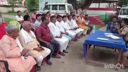हरलाखी: हरलाखी थाना परिसर में बकरीद पर्व को लेकर शांति समिति की बैठक आयोजित