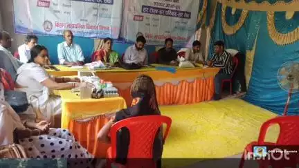कोचस: कोचस प्रखंड के महादलीत टोला में अंबेडकर संगोष्ठी कार्यक्रम का आयोजन किया गया