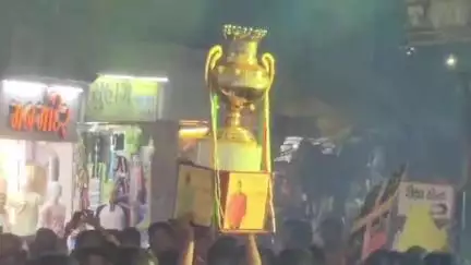 નાંદોદ: ગઈકાલે IPL ની પંજાબ ની સામે RCB નો વિજય થતા રાજપીપળા શહેરમાં આજે ક્રિકેટ પ્રેમીઓએ ભવ્ય જૂનું જ કાઢ્યો.