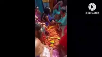 चैनपुर: रबदा गांव में पति के अफेयर से परेशान महिला ने फांसी लगाकर आत्महत्या की, घर में होता था झगड़ा