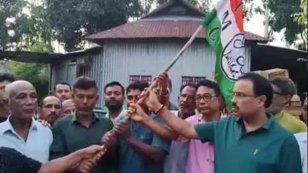 দিনহাটা ২: নাজিরহাট কুমারগঞ্জে তৃণমূল কংগ্রেসের জনসংযোগ কর্মসূচি ও বিজেপি ছেড়ে তৃণমূলে যোগদান পর্ব আয়োজিত