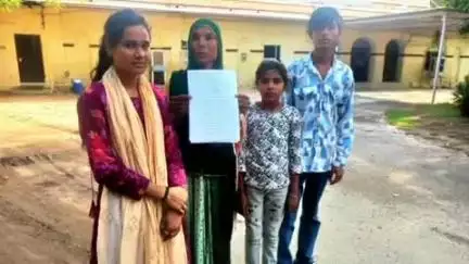 टोंक: मारपीट की घटना के आरोपियों की गिरफ्तारी की मांग को लेकर पीड़ित परिवार ने पुलिस अधीक्षक को सौंपा ज्ञापन