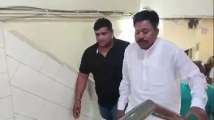 କୋରାପୁଟ ସହର: କୋରାପୁଟ ଏସ‌ଏଲ‌ଏନ ମେଡ଼ିକାଲ କଲେଜ ଗସ୍ତ କରି ସ୍ଥିତି ଅନୁଧ୍ୟାନ କଲେ କୋରାପୁଟ ବିଧାୟକ ରଘୁରାମ ମାଛ